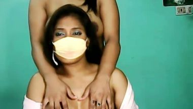Indian medical college girls do very hot and erotic lesbian sex fun